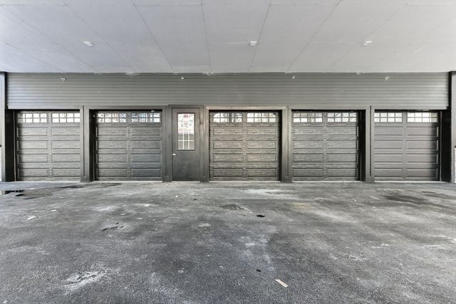 87 Parker St 402, Chelsea, MA 02150