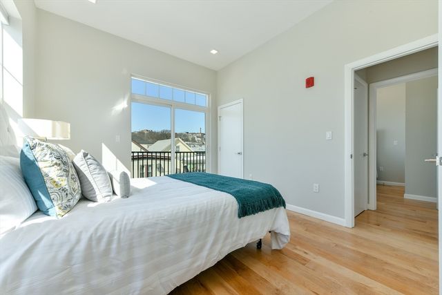 87 Parker St 402, Chelsea, MA 02150