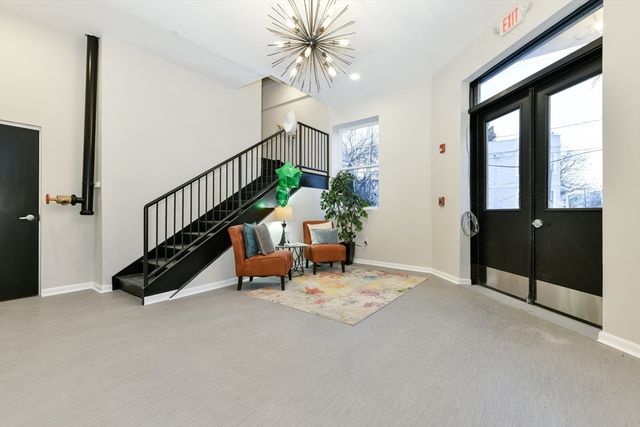 87 Parker St 402, Chelsea, MA 02150