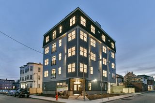 87 Parker St 402, Chelsea, MA 02150