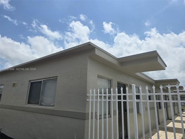 320 SW 11th Ave 2, Homestead, FL 33030