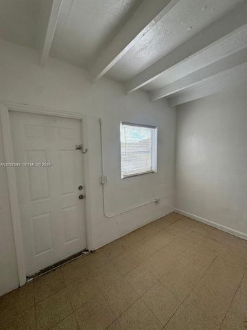 320 SW 11th Ave 2, Homestead, FL 33030