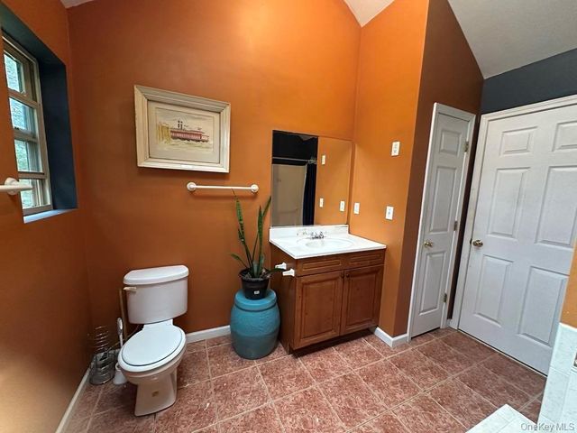 556 Airport Road, Swan Lake, NY 12783