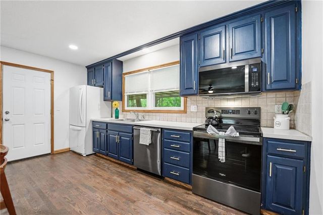 8145 Walmer Street, Overland Park, KS 66204
