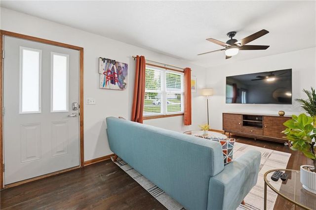 8145 Walmer Street, Overland Park, KS 66204