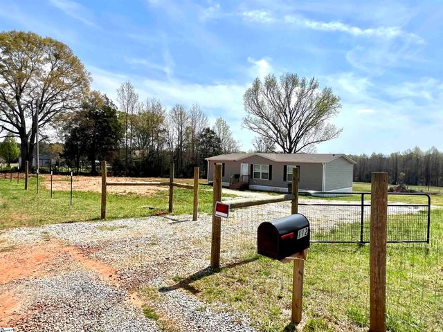 112 Burdette Road, Iva, SC 29655