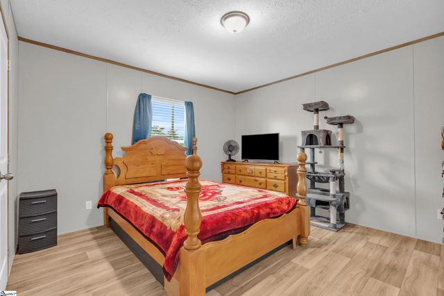 112 Burdette Road, Iva, SC 29655