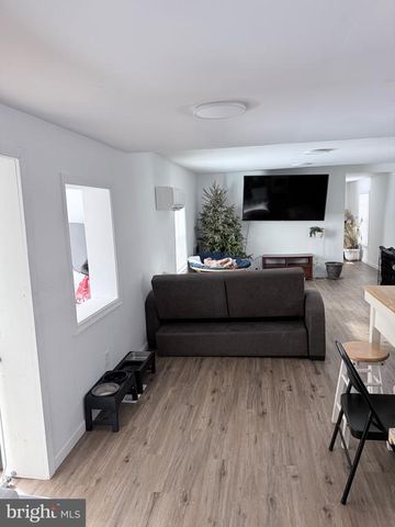 6315 HAMS FORD RD, Spotsylvania, VA 22551