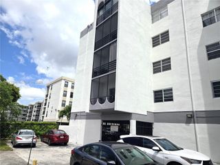 4670 W 13th Ln 507, Hialeah, FL 33012