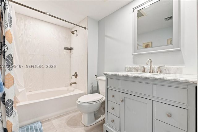 2665 SW 37th Ave 211, Miami, FL 33133