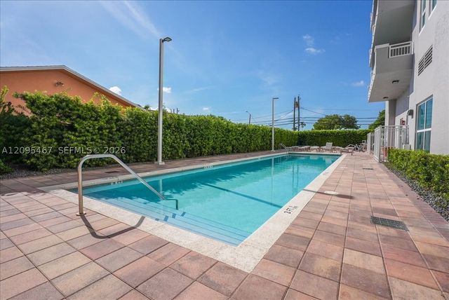 2665 SW 37th Ave 211, Miami, FL 33133