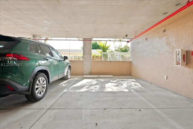 2665 SW 37th Ave 211, Miami, FL 33133