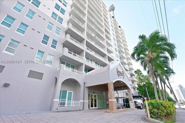 2665 SW 37th Ave 211, Miami, FL 33133