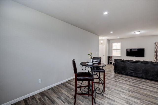 128 Shearwater LN, Leander, TX 78641