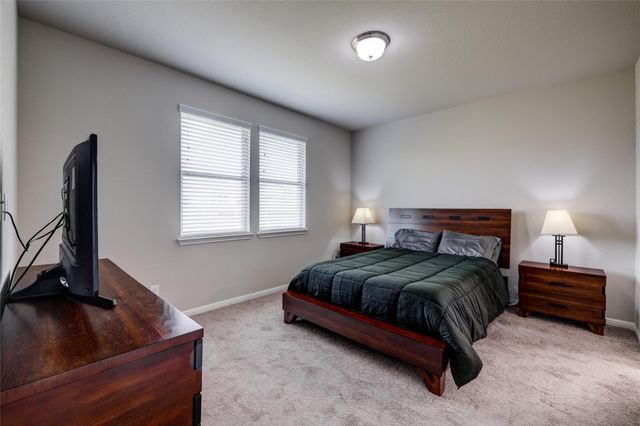 128 Shearwater LN, Leander, TX 78641