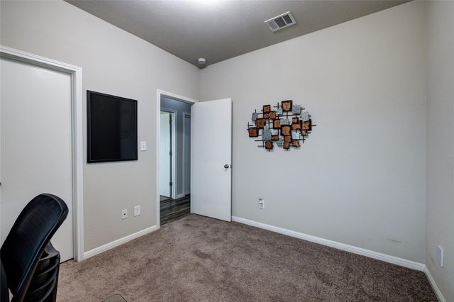 128 Shearwater LN, Leander, TX 78641