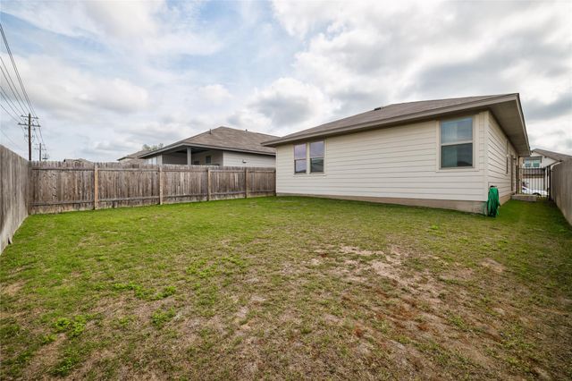 128 Shearwater LN, Leander, TX 78641