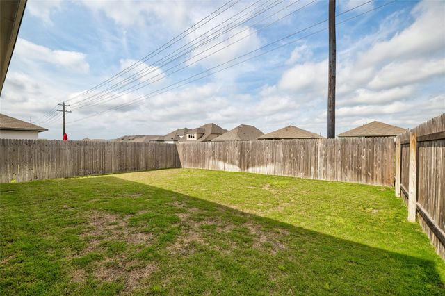 128 Shearwater LN, Leander, TX 78641