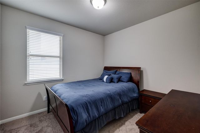 128 Shearwater LN, Leander, TX 78641