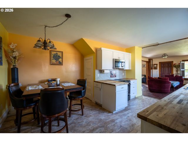 13130 Sw HILLSBORO Hwy, Hillsboro, OR 97123