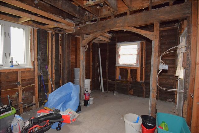 621 Watson St, Coraopolis, PA 15108