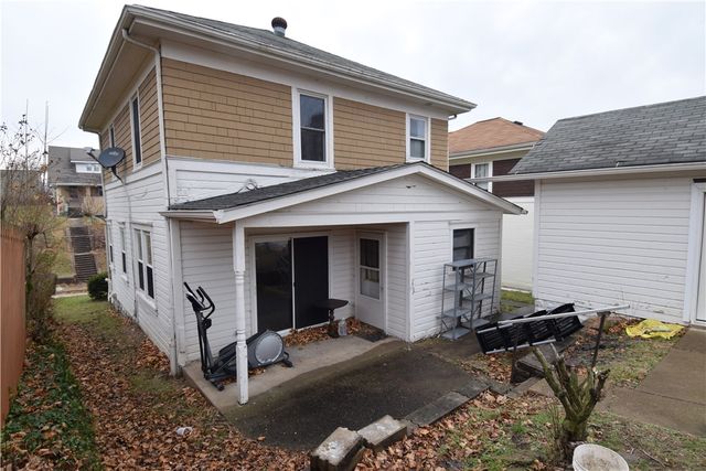 621 Watson St, Coraopolis, PA 15108