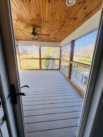 300 DeKalb St, Mcminnville, TN 37110