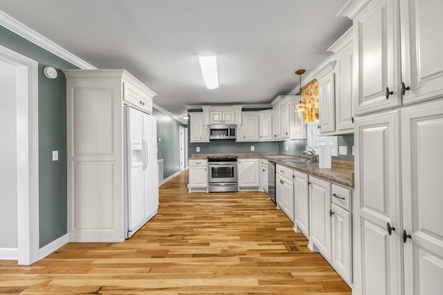 300 DeKalb St, Mcminnville, TN 37110