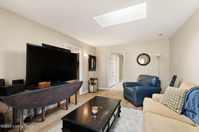 609 Malcolm Ave, Louisville, KY 40223