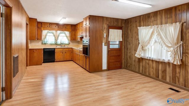 723 Coosa Road, Boaz, AL 35956