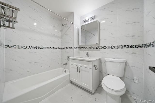 141-15 Cherry Avenue 3C, Flushing, NY 11355