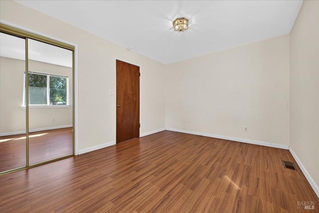 3477 Thorn Rd, Sebastopol, CA 95472