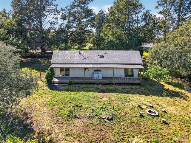 3477 Thorn Rd, Sebastopol, CA 95472