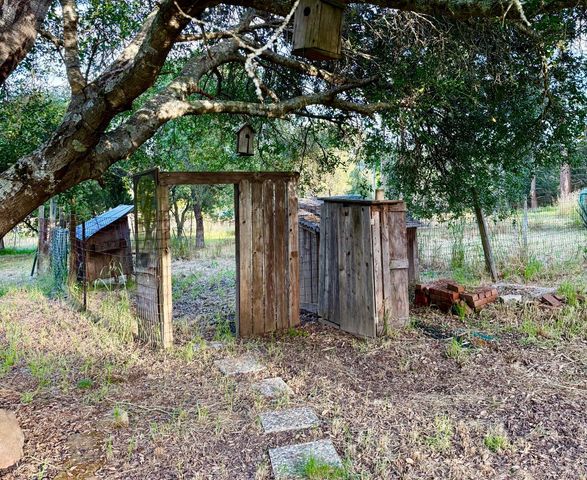 3477 Thorn Rd, Sebastopol, CA 95472