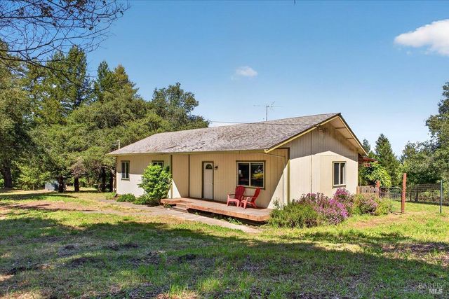 3477 Thorn Rd, Sebastopol, CA 95472