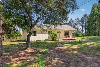 3477 Thorn Rd, Sebastopol, CA 95472