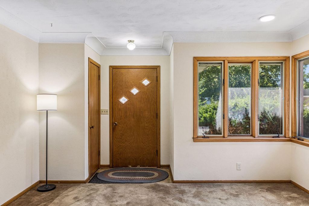 1411 Alaska Avenue, Saint Paul, MN 55116 — photo 3