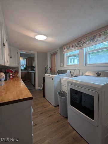 85 Maple Drive, Hudson, OH 44236