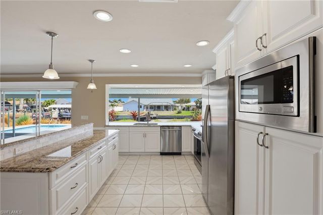 3517 SE 19th AVE, Cape Coral, FL 33904