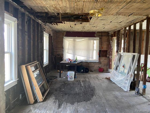 845 Vermilya Avenue, Flint, MI 48507