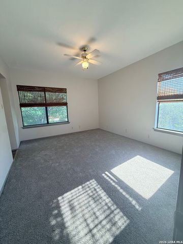 415 Albany St Apt F, Alamo Heights, TX 78209