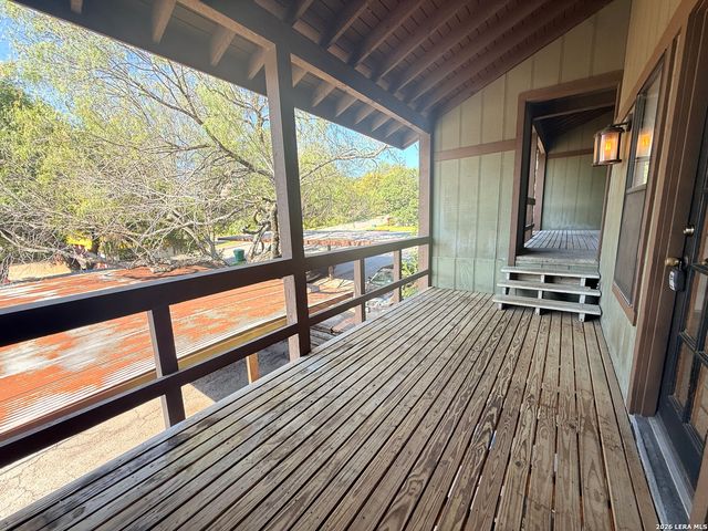 415 Albany St Apt F, Alamo Heights, TX 78209