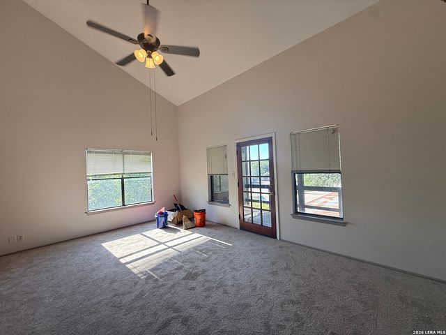 415 Albany St Apt F, Alamo Heights, TX 78209