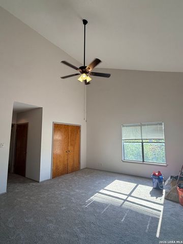 415 Albany St Apt F, Alamo Heights, TX 78209