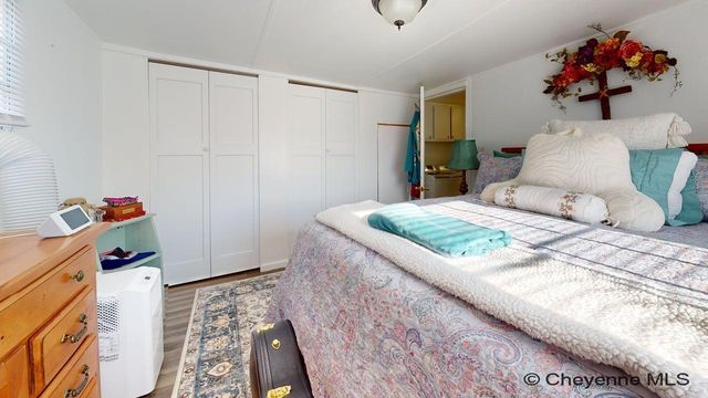 300 SOUTH FORK RD, Cheyenne, WY 82007