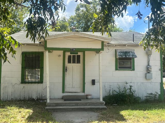 738 W Harding, San Antonio, TX 78221
