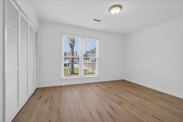 5558 Evelyn Drive, North Charleston, SC 29418