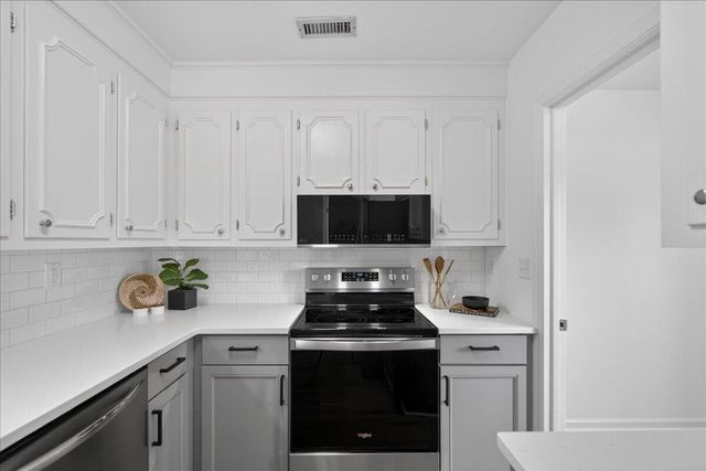 5558 Evelyn Drive, North Charleston, SC 29418