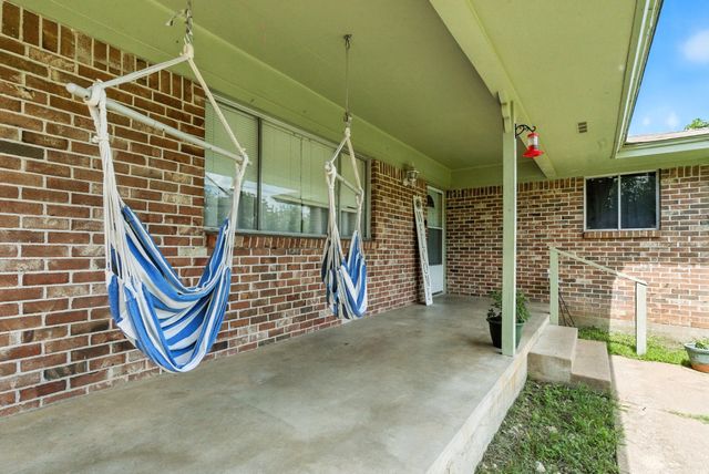 1442 W Water Street, Weatherford, TX 76086