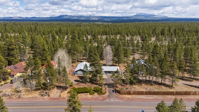 53130 Riverview Drive, La Pine, OR 97739